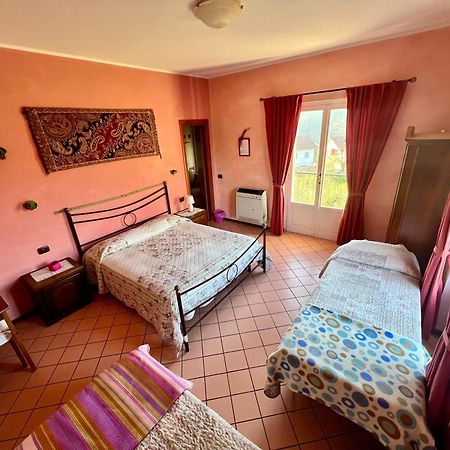 La Casa Rosa Hotel Borghetto di Vara Ngoại thất bức ảnh