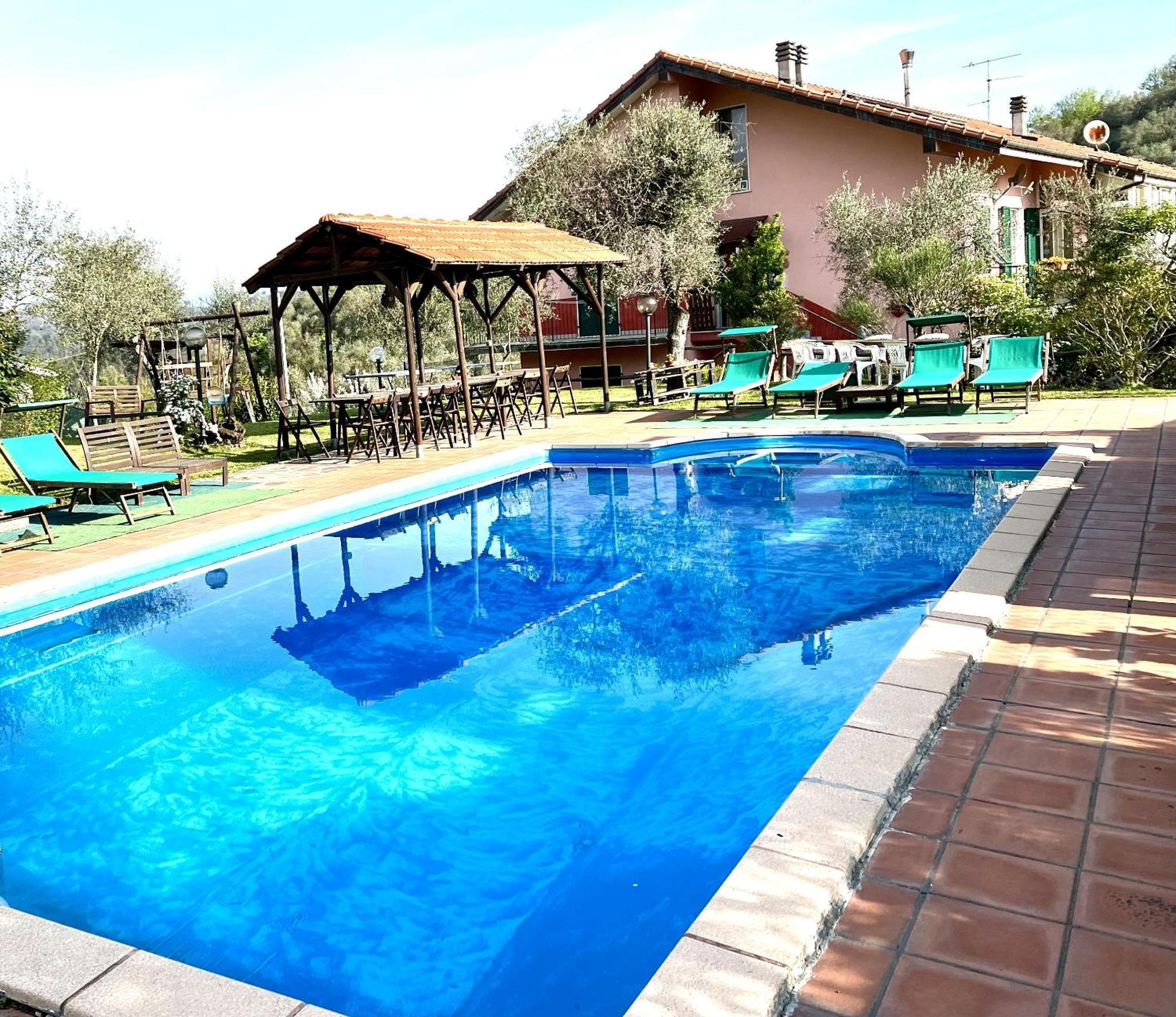 La Casa Rosa Hotel Borghetto di Vara Ngoại thất bức ảnh